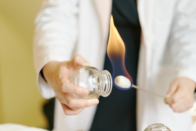 カッピング真空にする